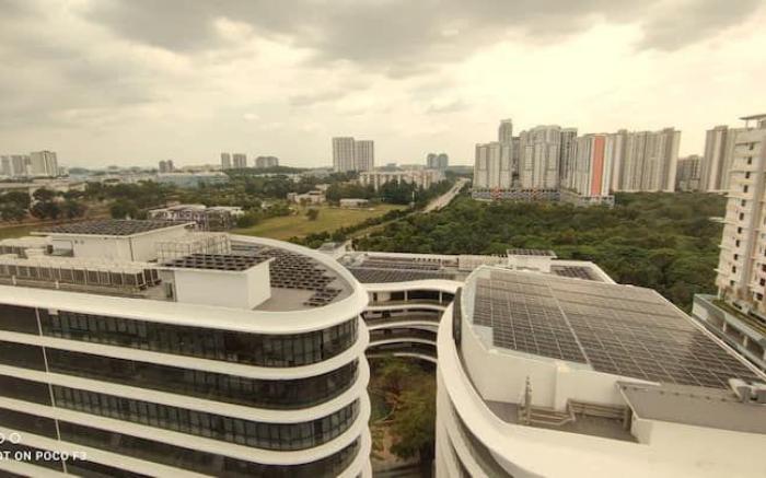 En2803-Netflix-Self checkin-WiFi-Parking,Cyberjaya