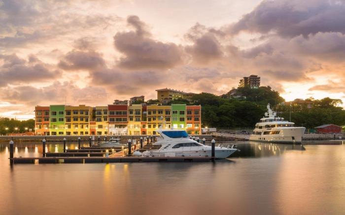 Marina Flamingo 