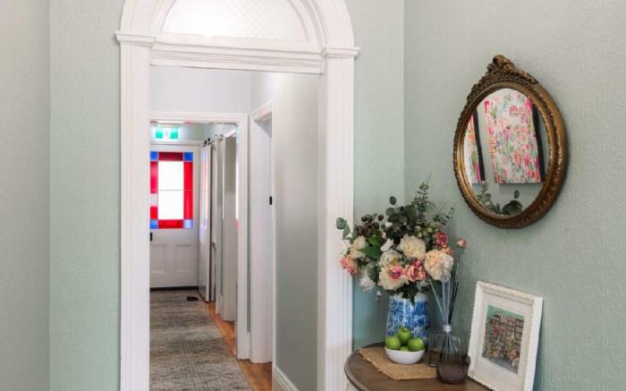 Benambra Queenscliff -  Flinders Room
