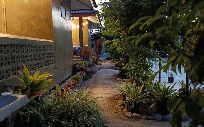 Tonpho Homestay, Lampang