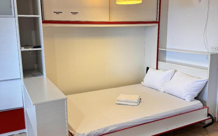 Traian Sea View Studio