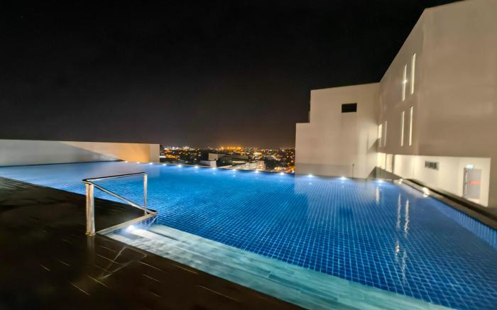 Kuching AEON Mall The PODIUM  HomeStay D175 @ 8PAX