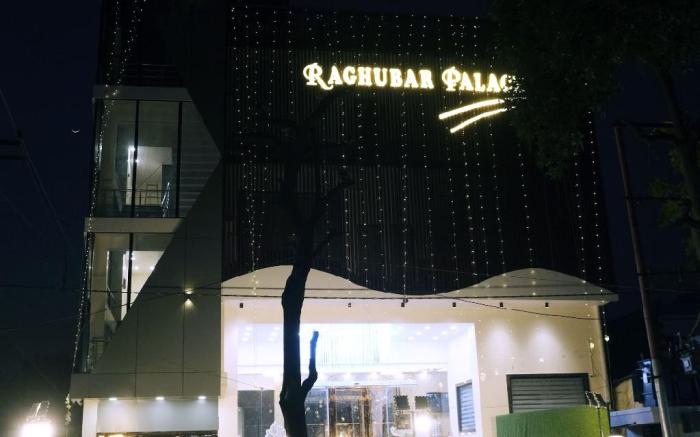 Raghubar Palace