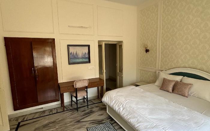 DEHRADUN 3BR VILLA WID JACUZZI BY ESPECIAL RENTALS