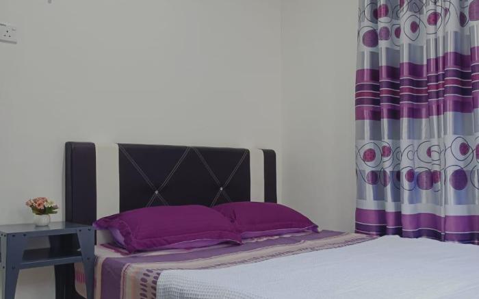 AA Homestay Gong Badak
