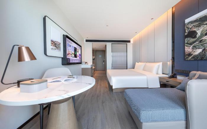 Atour Hotel Haikou Binhai Avenue Xixiu Beach