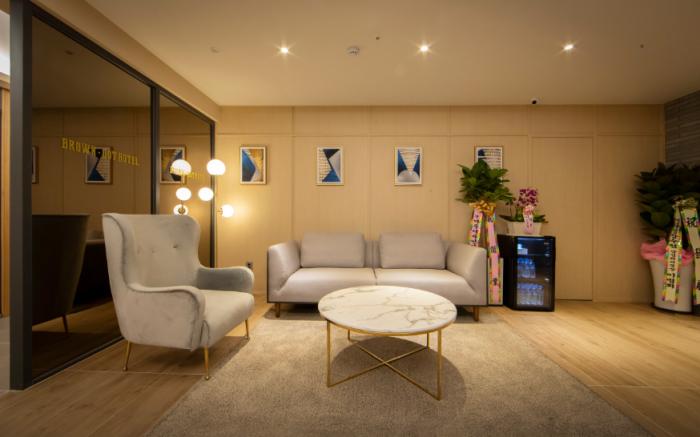 Brown Dot Incheon Nonhyeon Sorae port