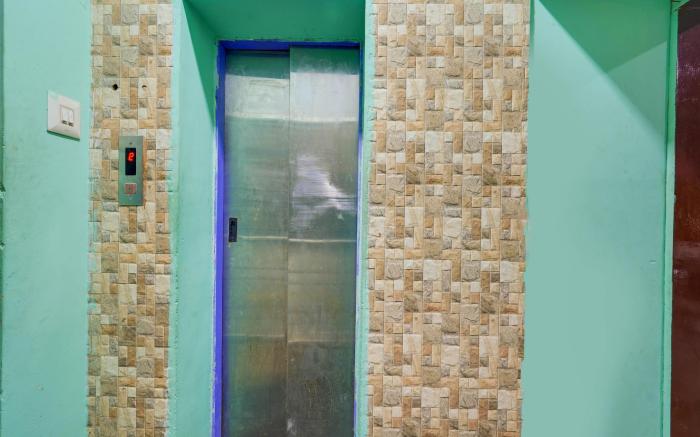Hotel O Eswar Residency Saligramam