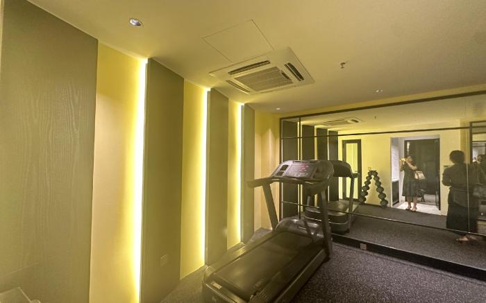 Luxe Paradise Premium Hotel