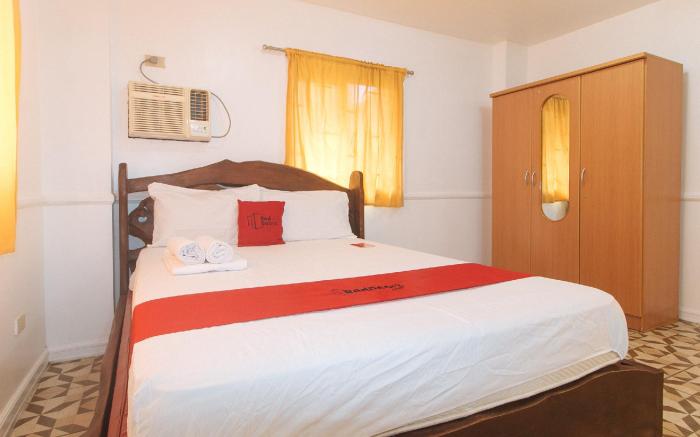 RedDoorz @ Moss Hotel Guevarra Dasmarinas