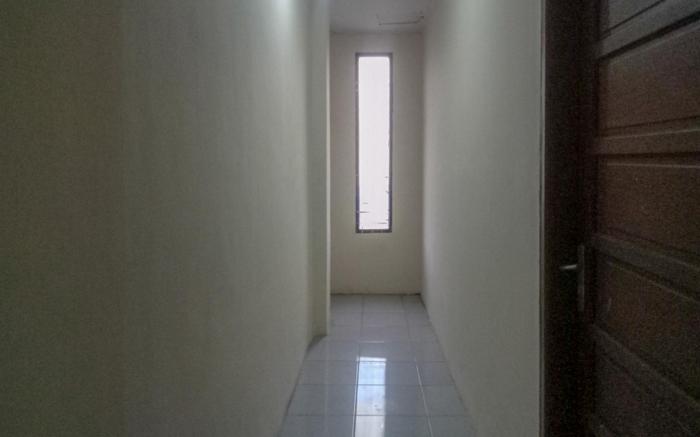 into RedDoorz near RS Labuang Baji Makassar