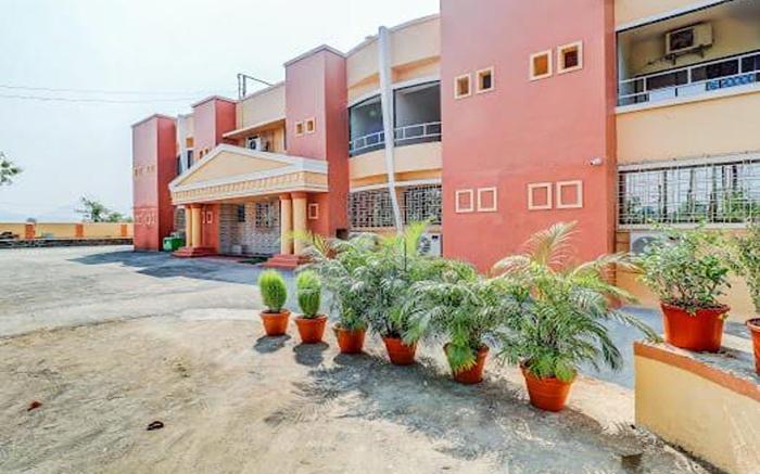 Hotel Apratim Lodging & Boarding