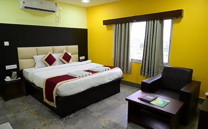 Goroomgo Hotel Coral Suites Puri - Near Sea Beach
