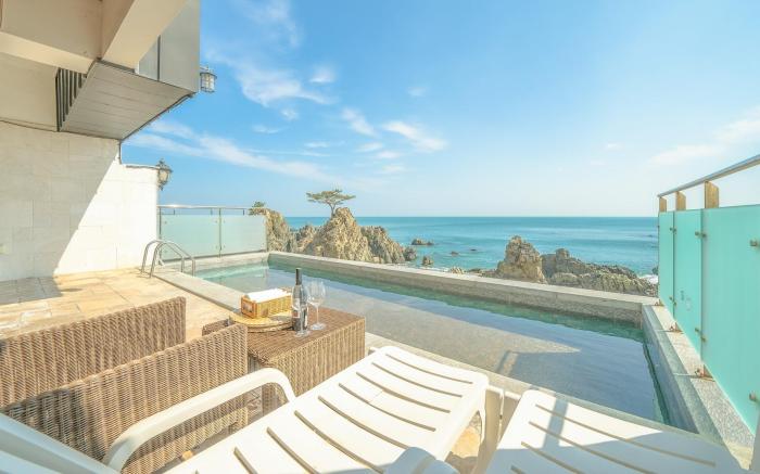 gyeongju blue21 poolvilla pension