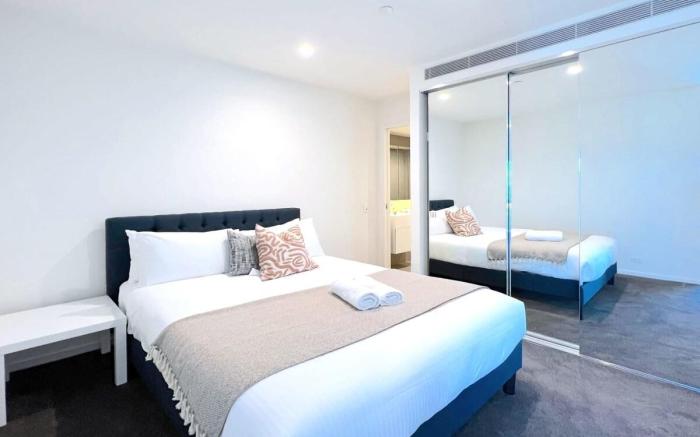 Brilliant Lv56 Condo HighRise Bay View