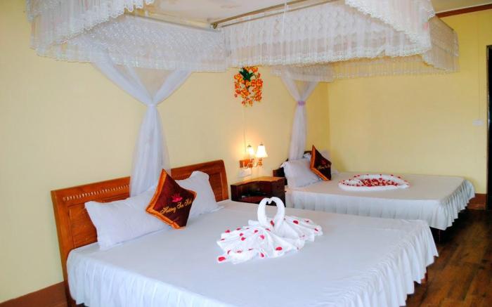 Lotus Hotel 