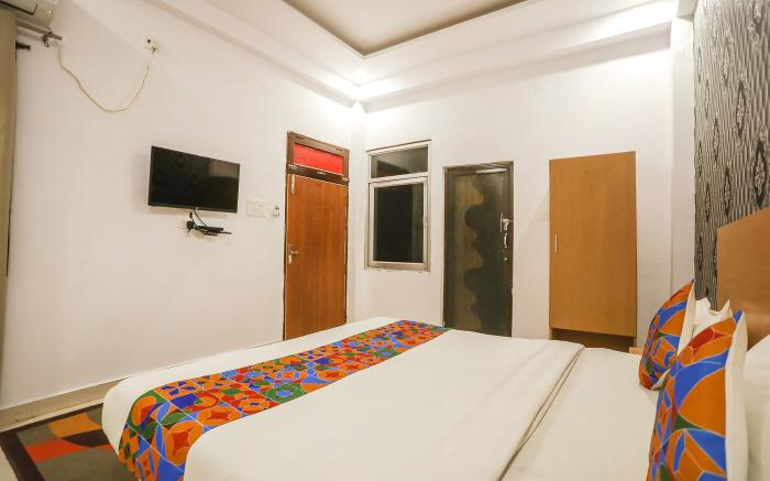 FabHotel Pranjul Inn