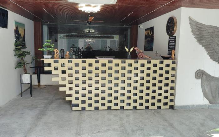 Wild Wings Premium Hotel