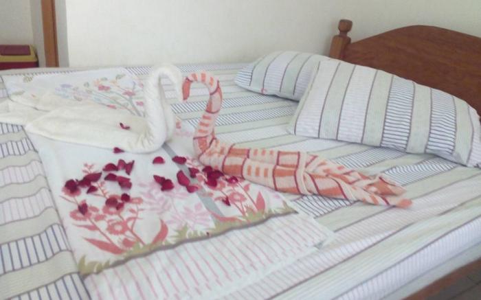 {GROUP} Room for 4 at Calitang pearl