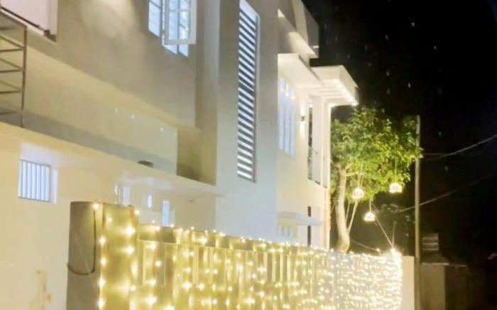 WHITEFORT ROHINI