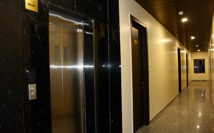 Hotel Crystal Residency