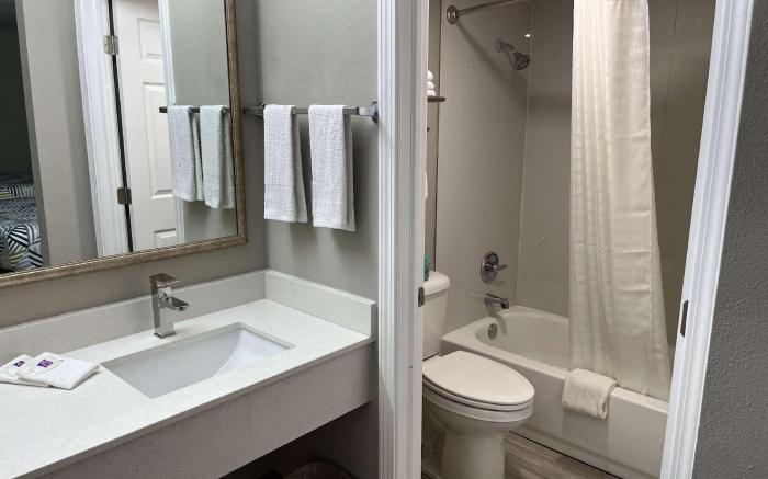 Studio 6  Suites West Memphis, AR - Memphis
