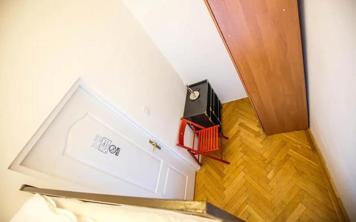 Center Apartment Season Flat for 19 people