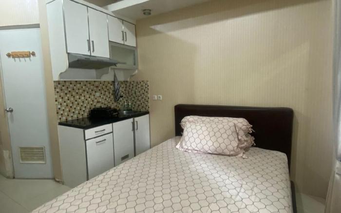 Romantic studio full furnish green pramuka city