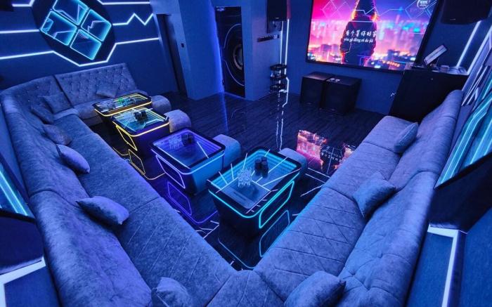 JPP｜角头豪华私人KTV房120寸电视BBQ自动麻将机桌球PS4可以睡25个人5分钟Austin