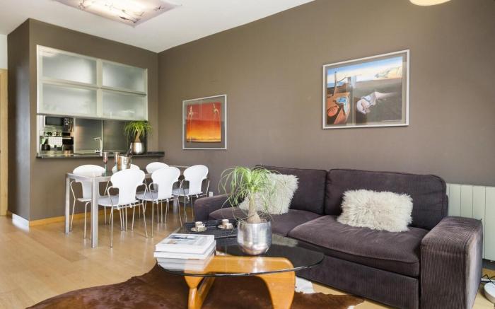 Gothic Quarter: Stylish Apartment with Pool