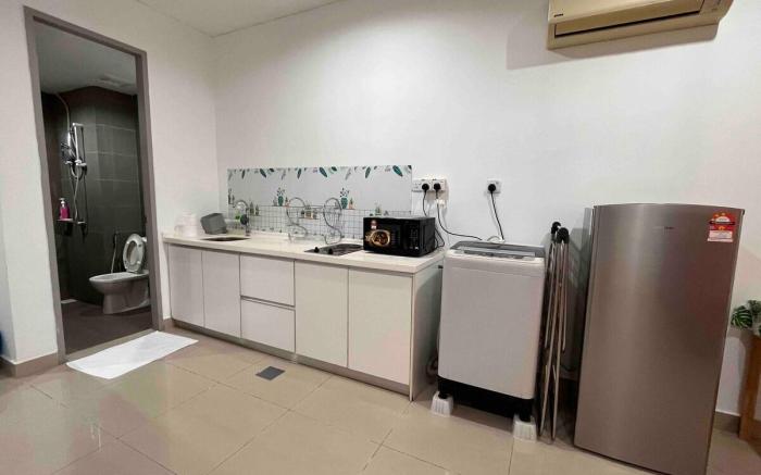 Studio #23 2min from LRT @ SS15 Courtyard (2-4PAX)