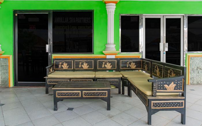 SPOT ON 93840 Guest House Amanda Syariah