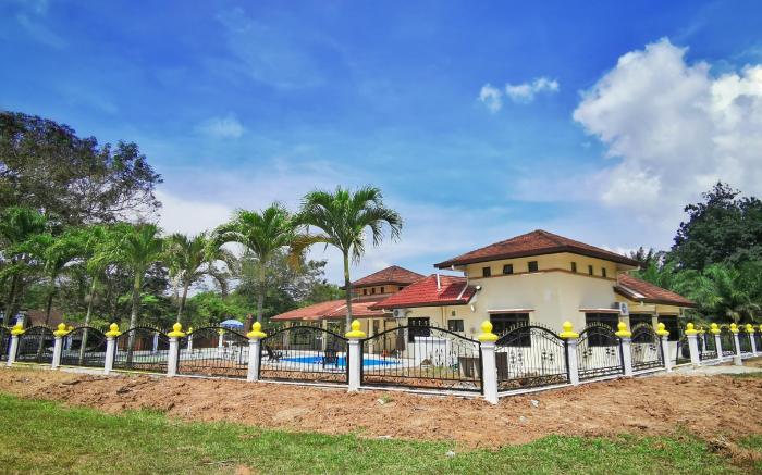 Yussy Homestay at Afamosa Villa