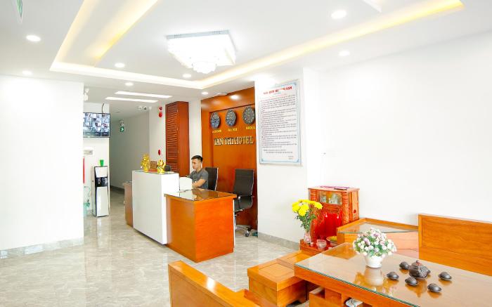 Tân Thi Hotel