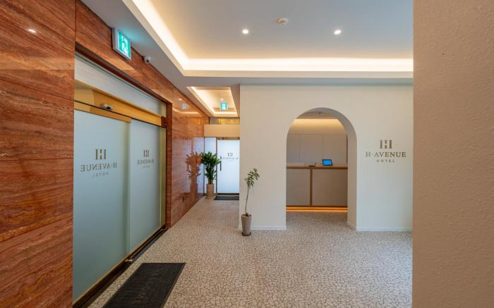 H. Avenue Hotel Moonhyun beach