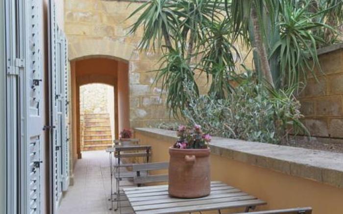 Villa Carlotta Resort