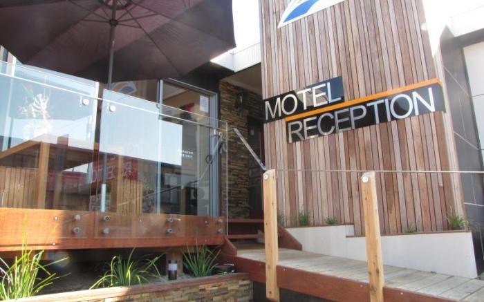 Top Of The Town Motel