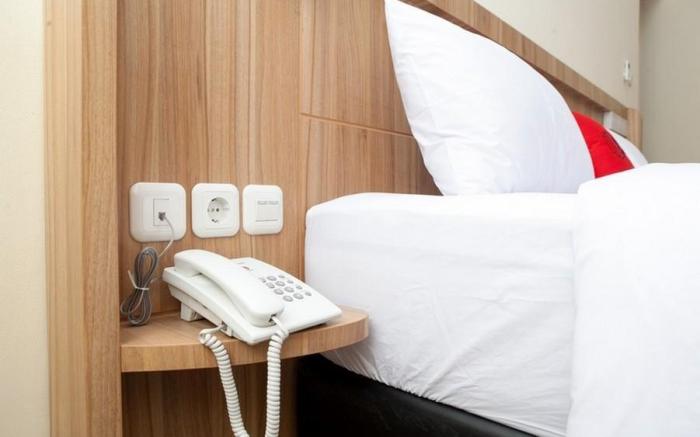 RedDoorz Plus near Pasundan University