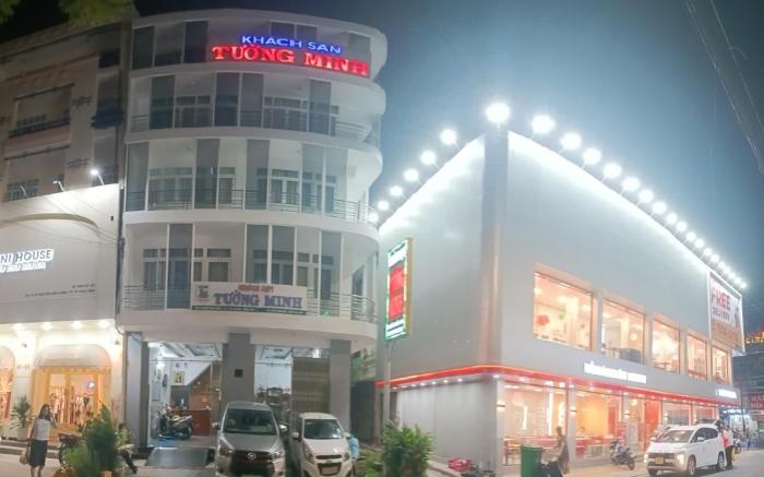 KHÁCH SẠN TƯỜNG MINH (TUONG MINH HOTEL)