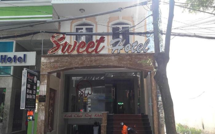 Sweet Hotel