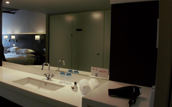 Signature Lux by ONOMO, Waterfront