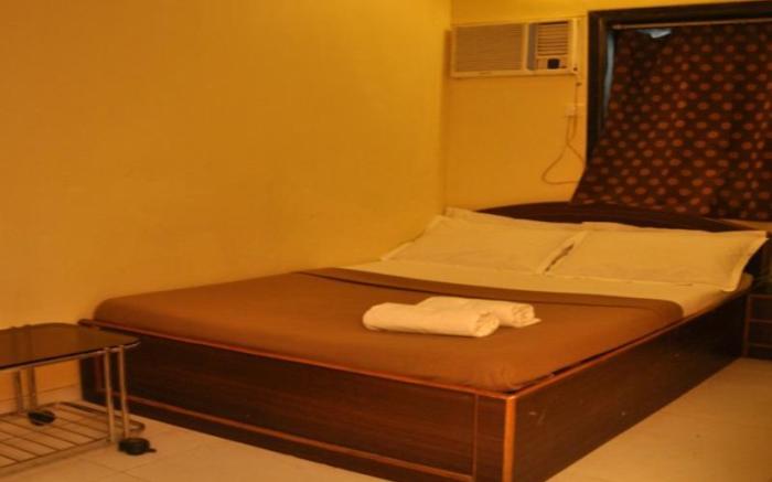 Hotel Hira Palace