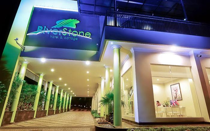 Riverstone Hotel and Cottage