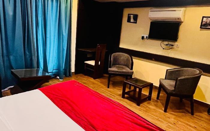 Hotel Himshri Mall Road By Ovata 