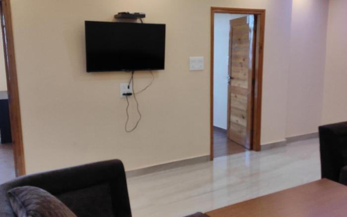 Superb Three Bedroom Apartment. 