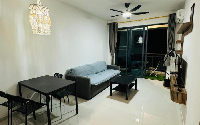 SeaView Cozy 2BR Forest City Near Tuas Duty free