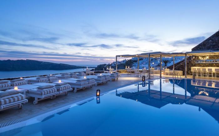 Canaves Oia Suites