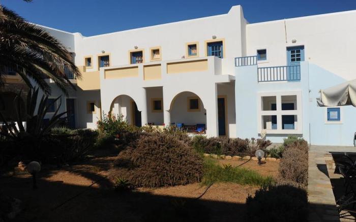 Kouros Village