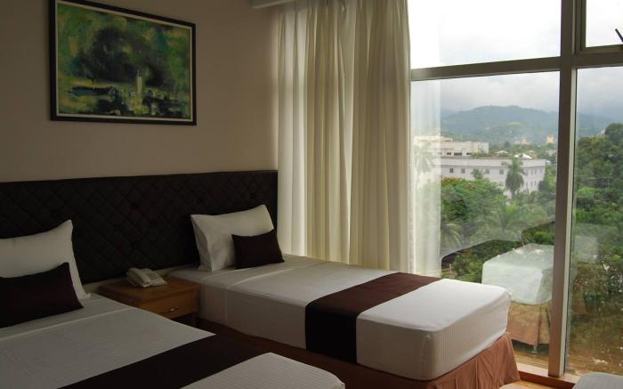 Capitol Central Hotel and Suites