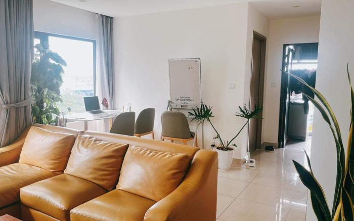 Beautiful city sight apartment with green around